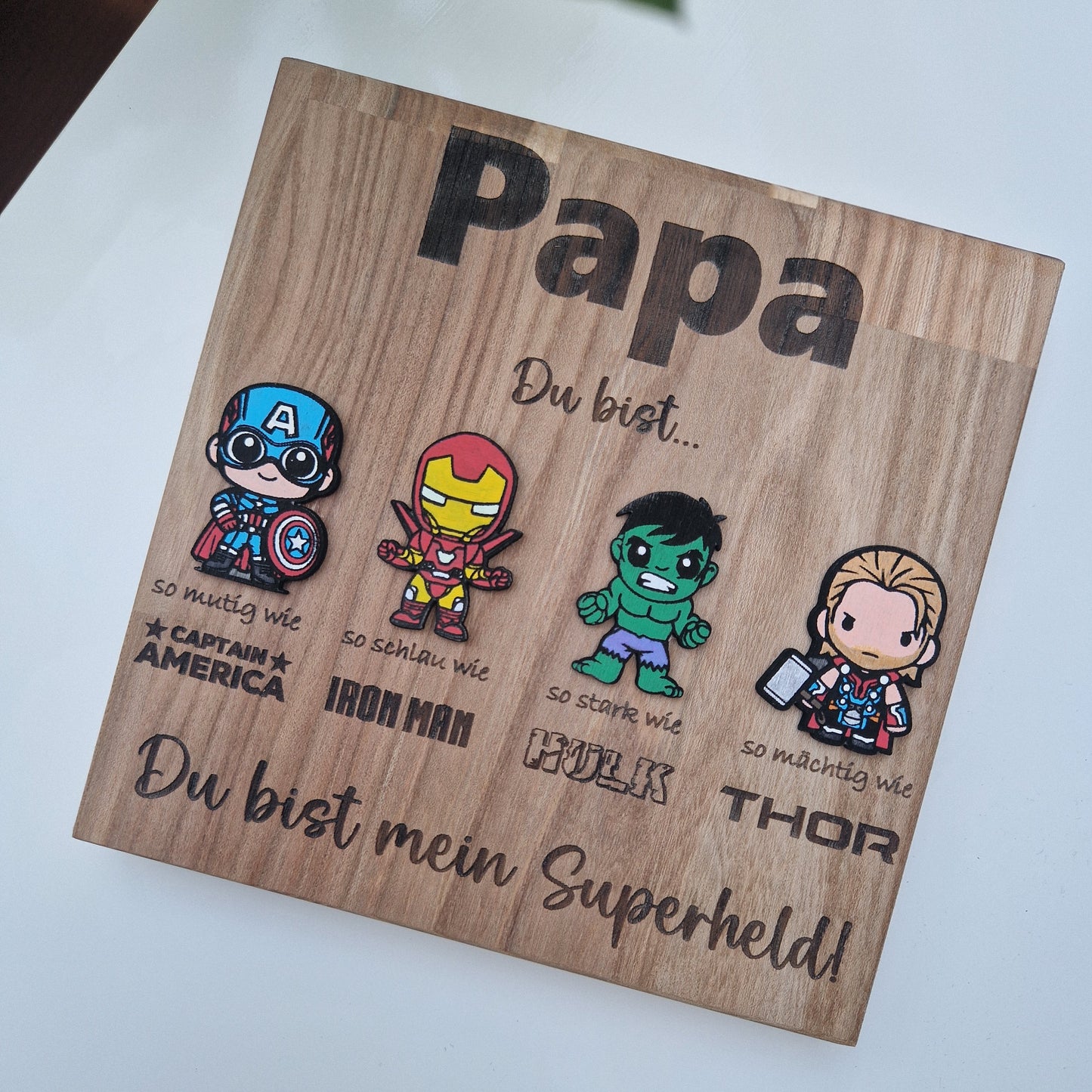 personalisierbares Vatertagsgeschenk, Superheld / Superhero / Marvel / Schild / Vatertag / Papa Geschenk